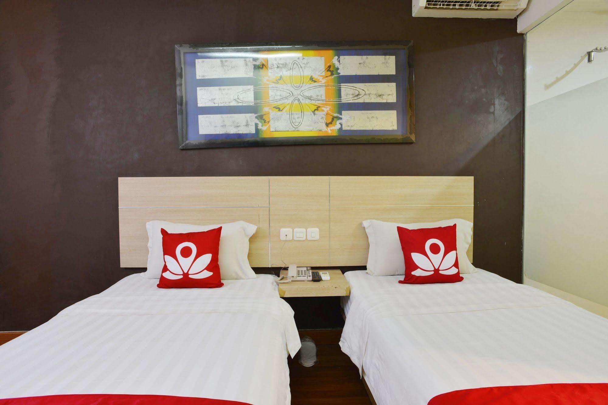 Zen Rooms Rujia Pecenongan จาการ์ตา ภายนอก รูปภาพ